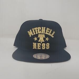 🆕 Mitchell & Ness Logo Gold Snapback Hat Black